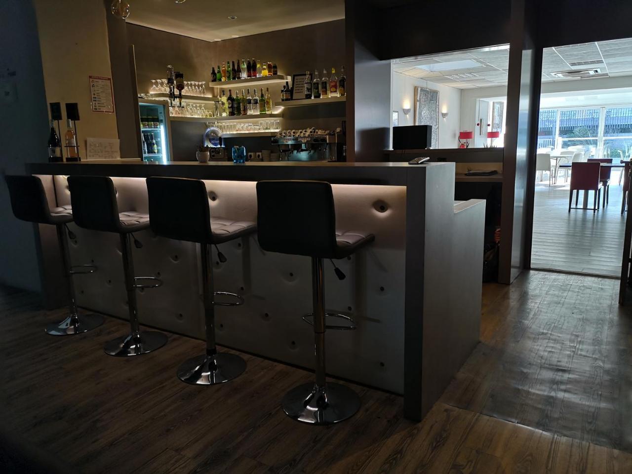 Yes Hotel Αβινιόν Εξωτερικό φωτογραφία